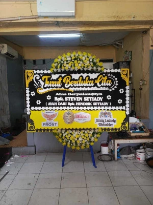 Papan Bunga di Cicadas Binong